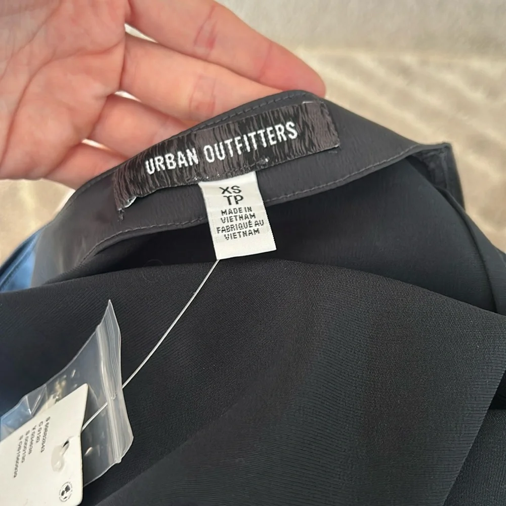 URBAN OUTFITTERS SKIRT - Picture 4 of 5